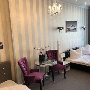 Comfort Plus Zimmer mit Kingsize-Bett